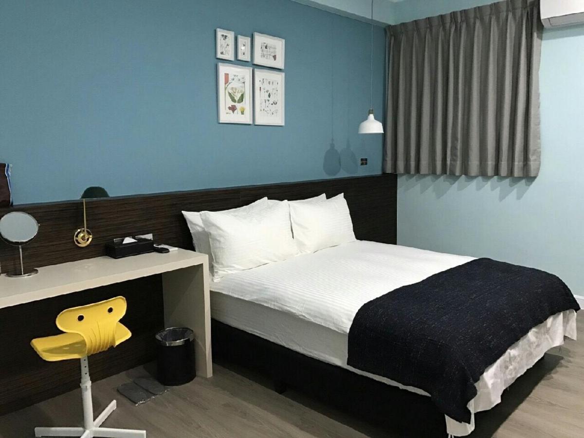 廷海特潮流民宿 L 近鐵花村 L 自助入住 T'ai-tung Esterno foto